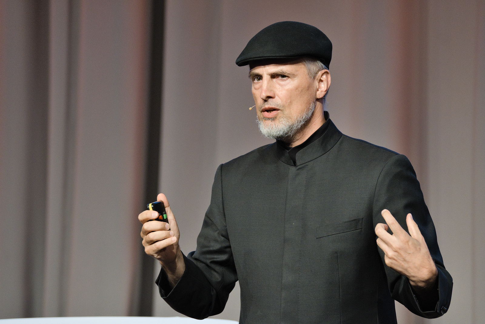 Keynote Referent Jürgen Schmidhuber, IDSIA Keynote Referent Jürgen Schmidhuber, IDSIA