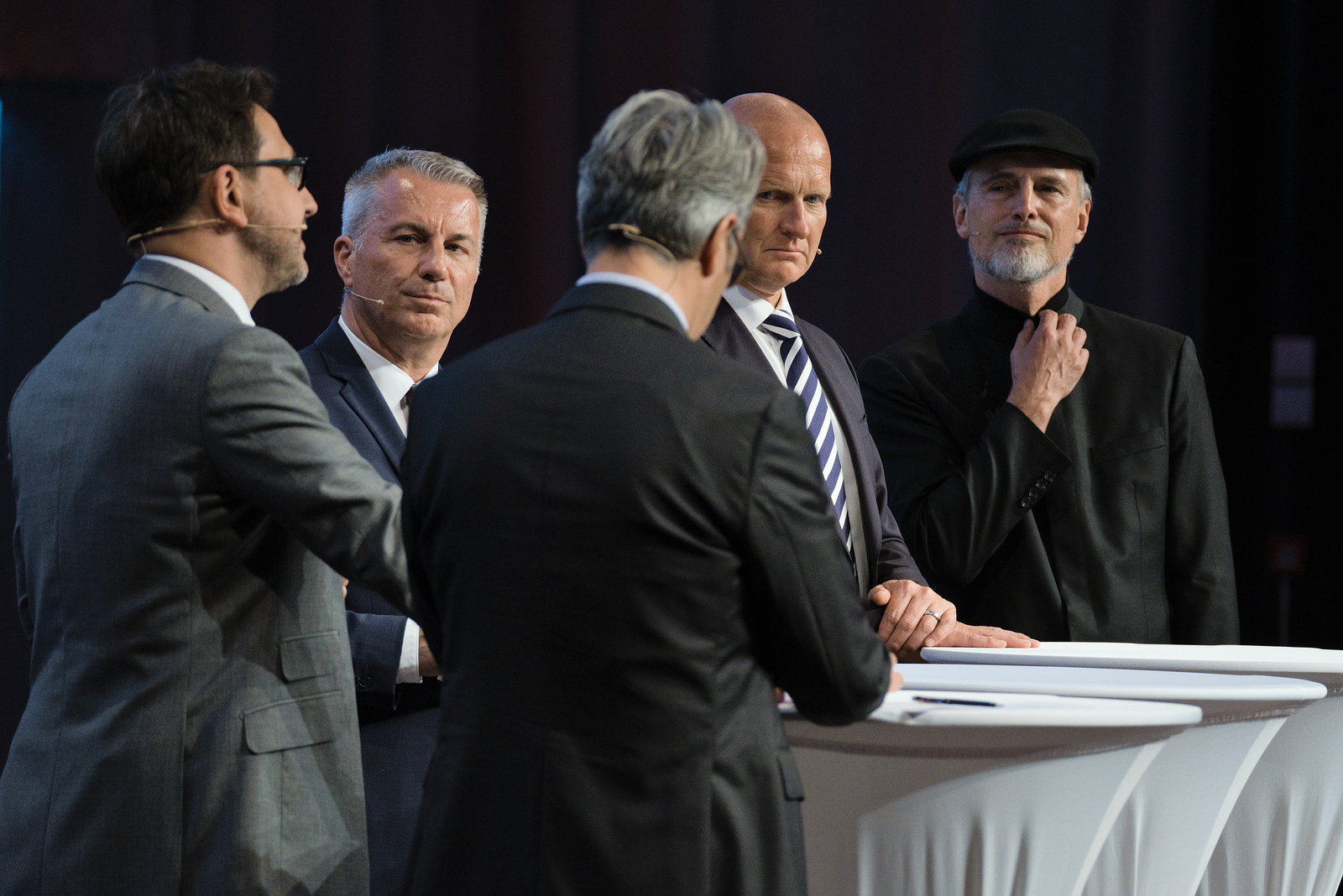 Podiumsdiskussion mit Giorgio Pardini, syndicom, Marco Salvi, Avenir Suisse, Moderator Reto Lipp, Leif Agnéus, Präsident swissstaffing und Jürgen Schmidhuber, IDSIA Podiumsdiskussion: Innovation, Flexibilität und der Wunsch nach Stabilität – ein Widerspruch?